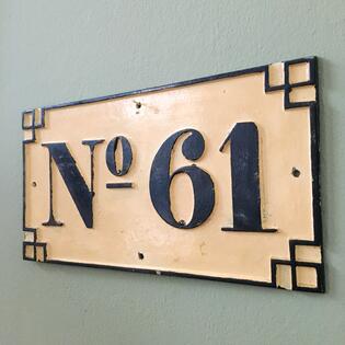 Hausnummer 61