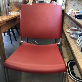 Zwei Alexa Stühle
