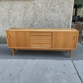 Helles Troeds Sideboard Teakholz