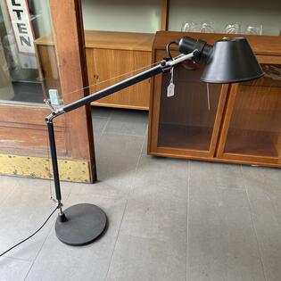 Artemide Tolomeo Midi Table schwarz