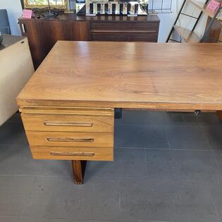 Schreibtisch Dyrlund