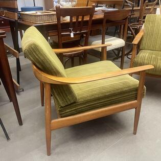 Easy Chair Knoll Antimott 