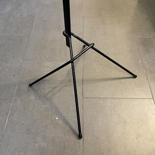 Stummer Diener schwarz