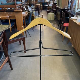 Stummer Diener schwarz