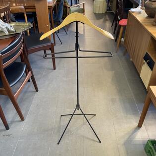 Stummer Diener schwarz