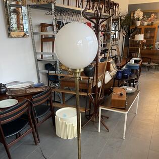 Stehleuchte Messing Kugel