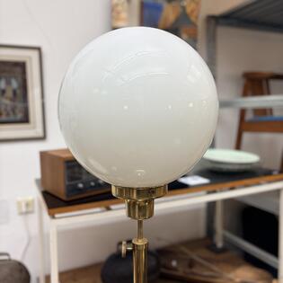 Stehleuchte Messing Kugel