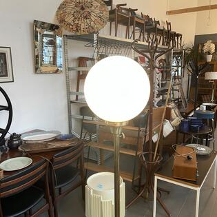 Stehleuchte Messing Kugel