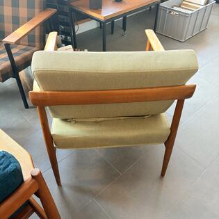 Knoll Antimott Easy Chair