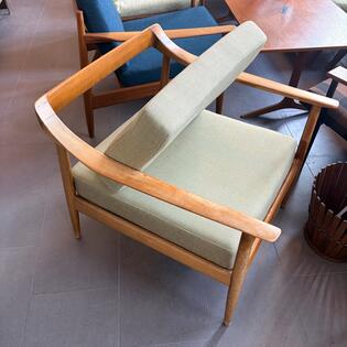 Knoll Antimott Easy Chair