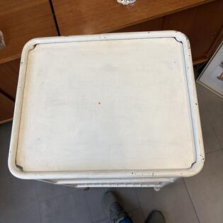 Altes Regal aus einer Klinik