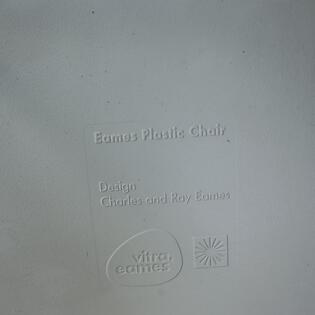 Vitra - Eames Plastic Chairs
