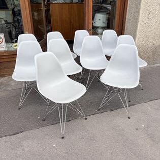 Vitra - Eames Plastic Chairs