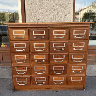 Apothekenschrank