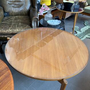 Runder Couchtisch Teakholz